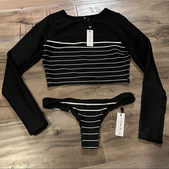 Vitamin A Other - Vitamin A Cannes black and white Long Sleeve Rash Guard Cropped Swim XS 2 piece